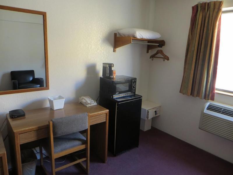Super 8 By Wyndham Saanichton Victoria Airport Hotell Eksteriør bilde