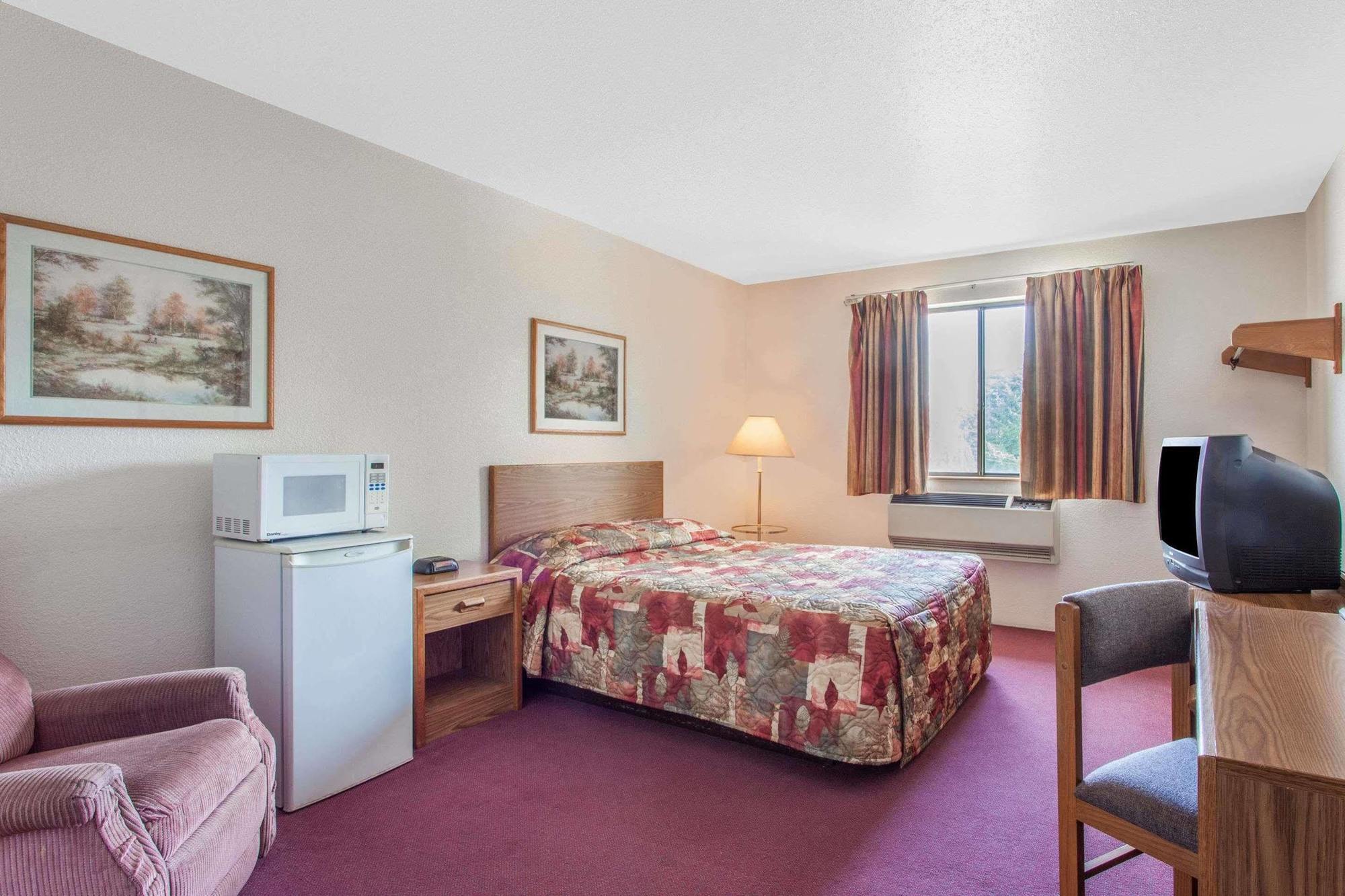 Super 8 By Wyndham Saanichton Victoria Airport Hotell Eksteriør bilde