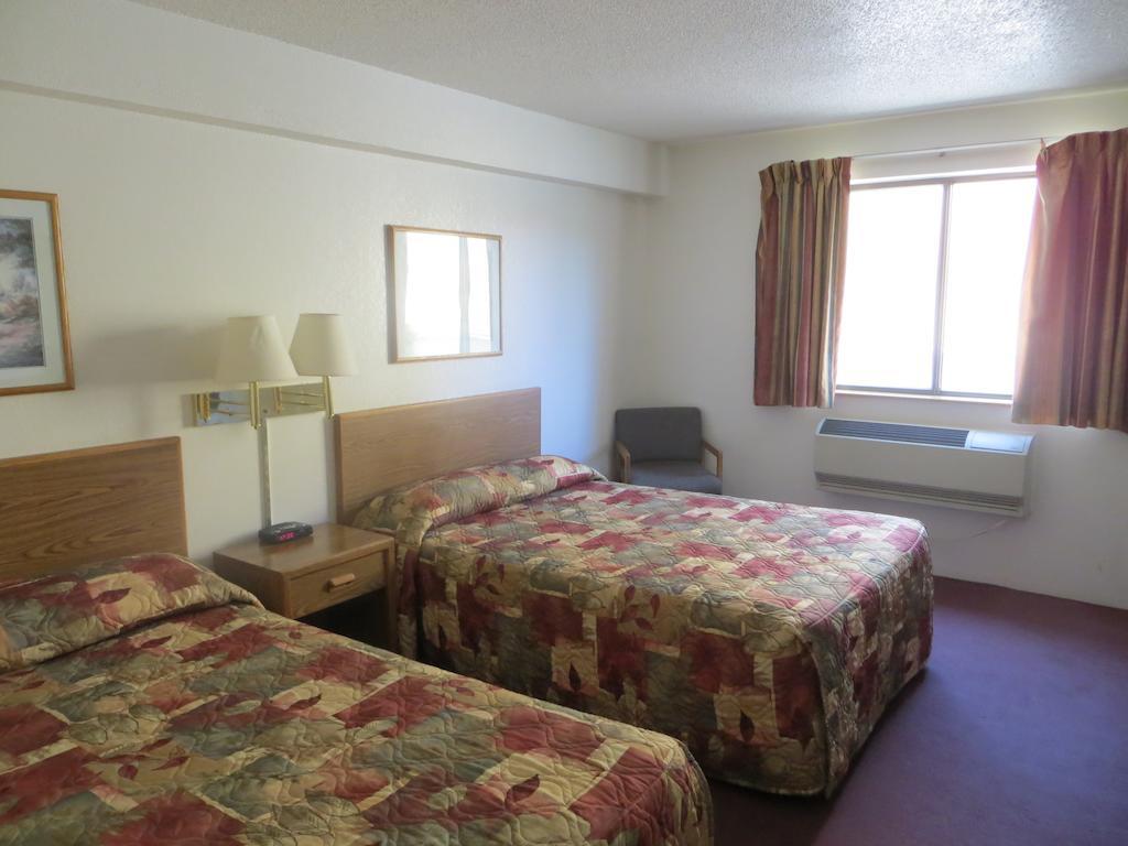 Super 8 By Wyndham Saanichton Victoria Airport Hotell Eksteriør bilde